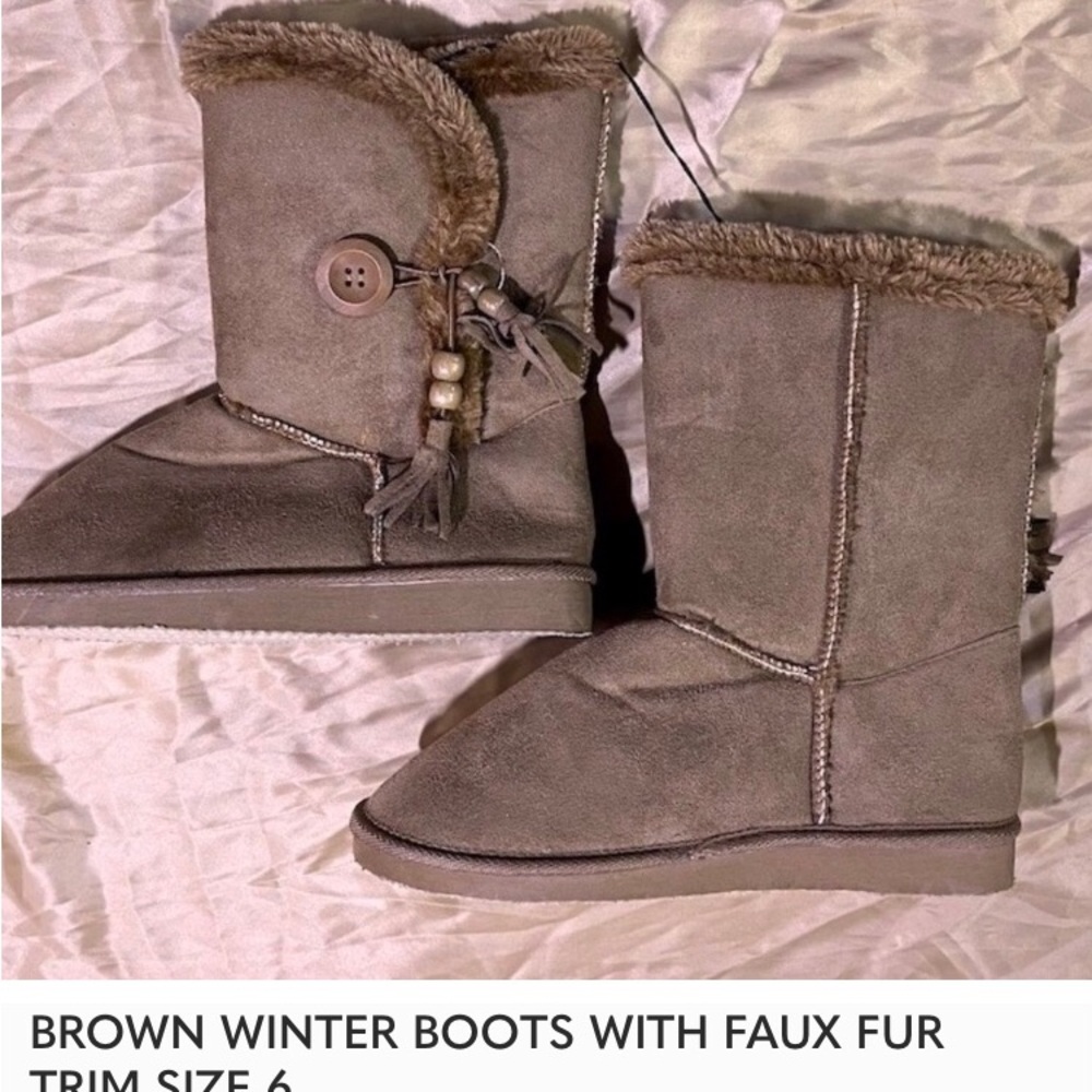 Cozy Brown Winter Boots with Faux Fur Trim